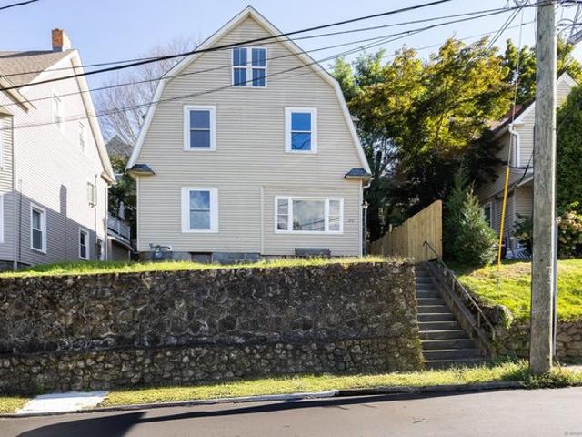 House for sale in Naugatuck, Connecticut