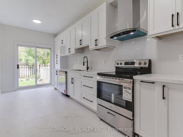 Townhouse for sale in Woburn, Ontario