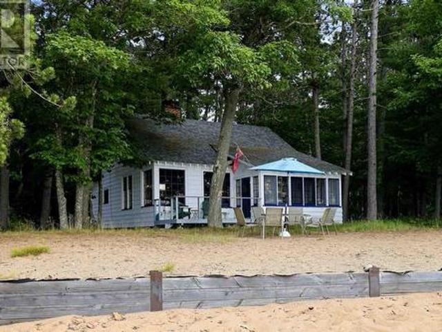 House for sale in Sault Sainte Marie, Ontario