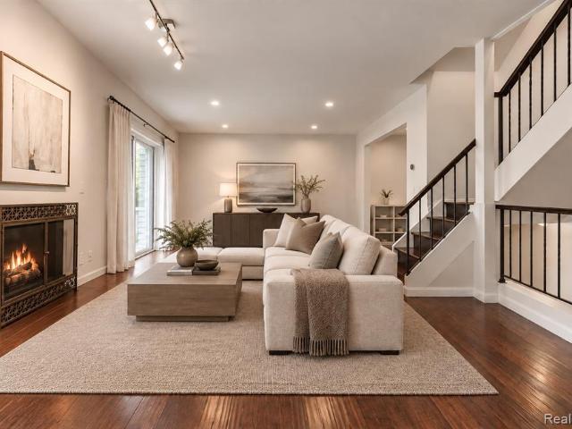 Condo for sale in Bloomfield Hills, Oakland County