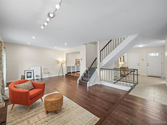 Condo for sale in Bloomfield Hills, Michigan
