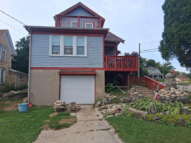 House for sale in West Bend, Washington County