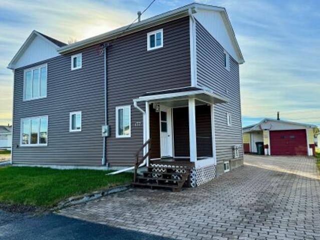 Duplex for sale in Smooth Rock Falls, Ontario