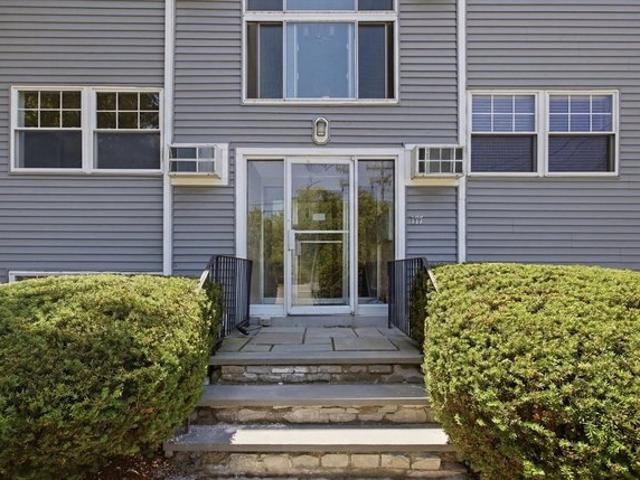 Condo for sale in Stoneham, Middlesex County
