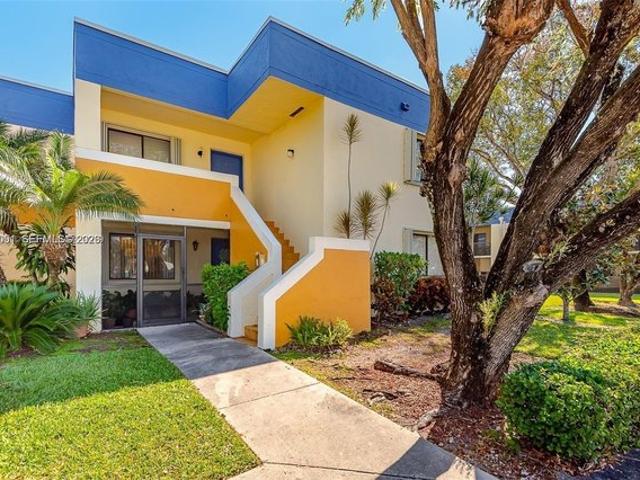Condo for sale in Weston, Florida