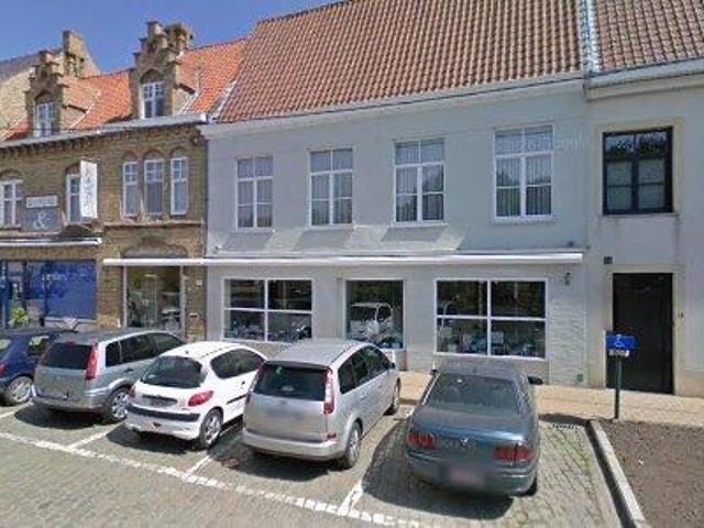 Bureau vente à Lo-reninge, West-Vlaanderen