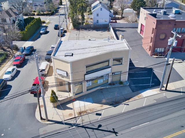 Commercial for sale in Roslyn Heights