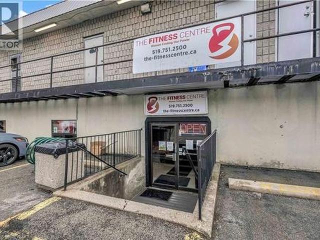 Commercial for rent in Brant, Ontario