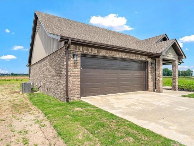 House for sale in Ark