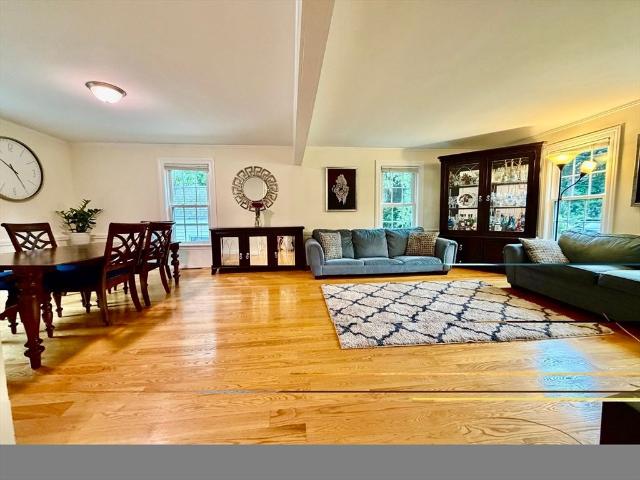 House for rent in Holbrook, Massachusetts
