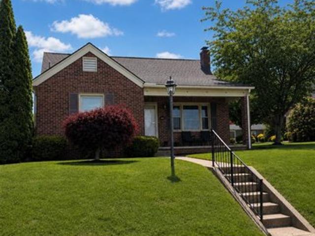 House for sale in Mount Wolf, Pennsylvania
