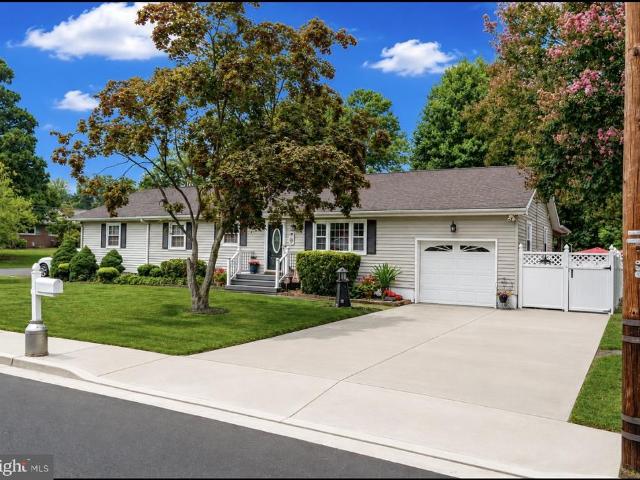 House for sale in Deepwater, New Jersey