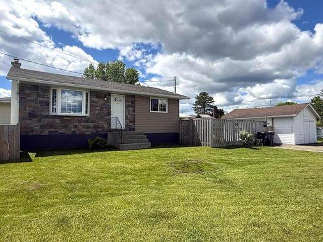 House for sale in Thunder Bay, Ontario