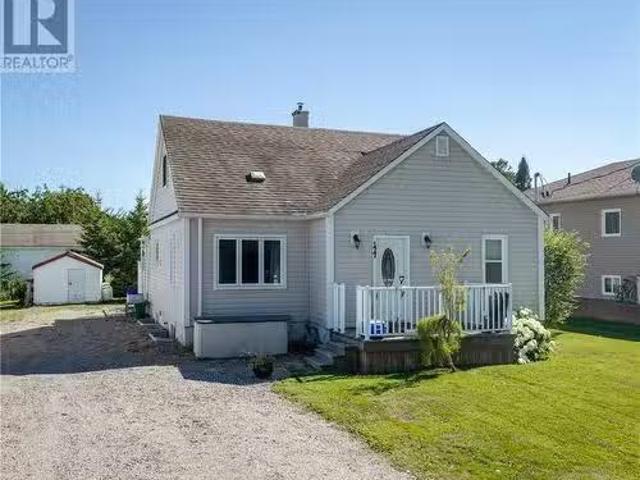 House for sale in Wanup, Ontario