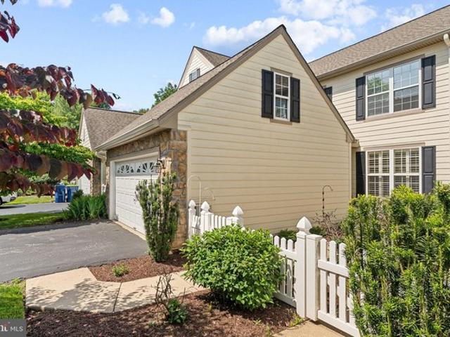 Condo for sale in Chester, Pennsylvania