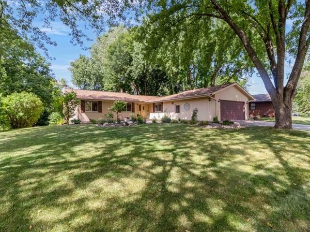 House for sale in Lakeville, Minnesota