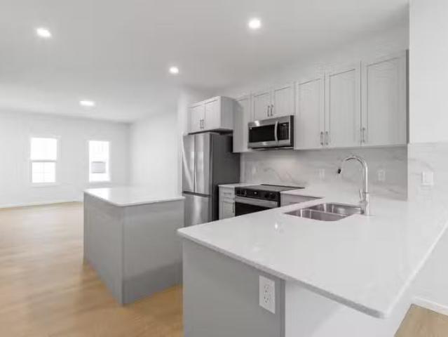 Condo for rent in Wedgewood, Alberta