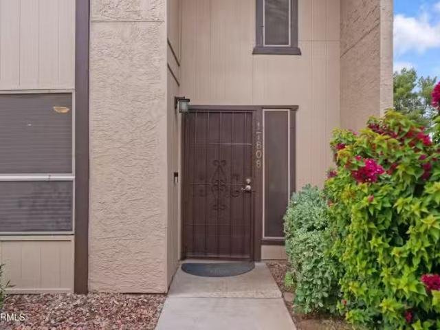 Condo for sale in Glendale