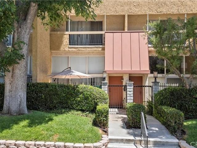 Townhouse for sale in Encino Neighborhood Council District, Canoga Park