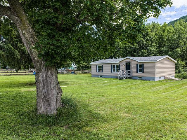 House for sale in Harpersfield, New York