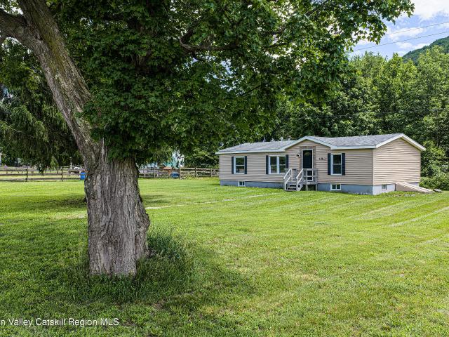House for sale in Harpersfield, New York