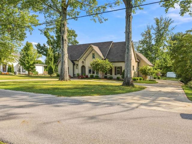 House for sale in Briarwood Manor, Bowling Green
