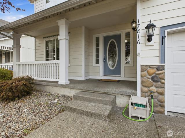 House for sale in Spanaway, Pierce County