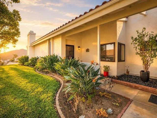 Condo for sale in Stoneridge Chateaus, Poway