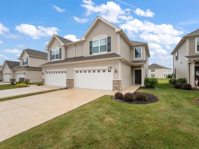 Townhouse for sale in Crown Point, Indiana