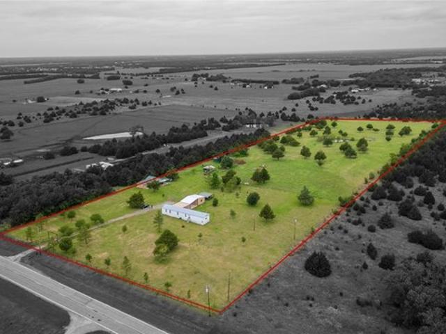 House for sale in Hunt, Texas