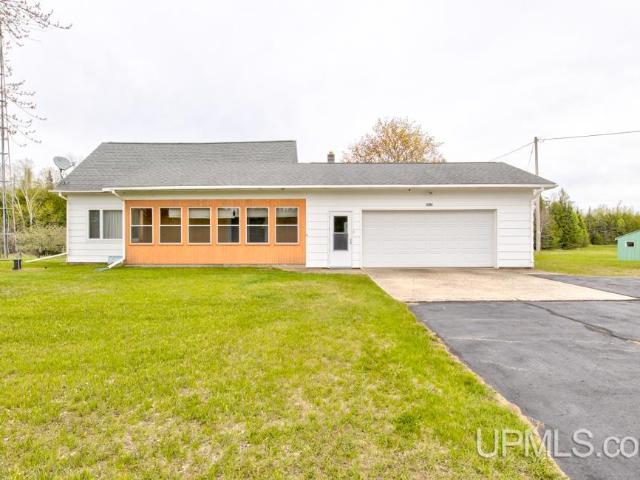 House for sale in Bark River