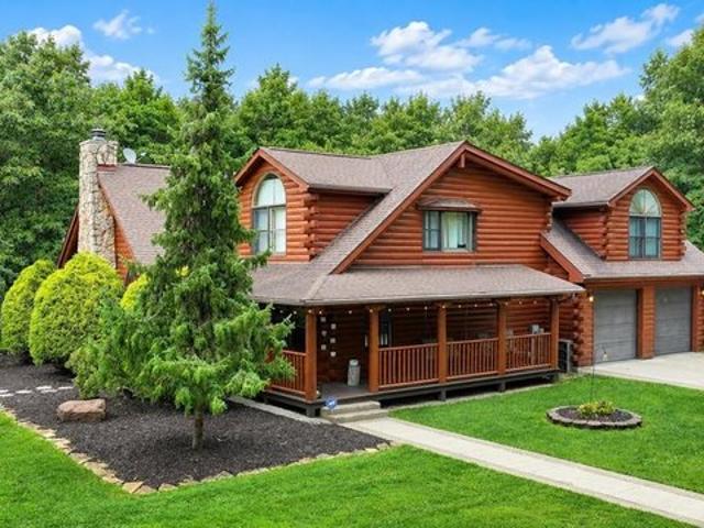 House for sale in Fredericktown, Ohio