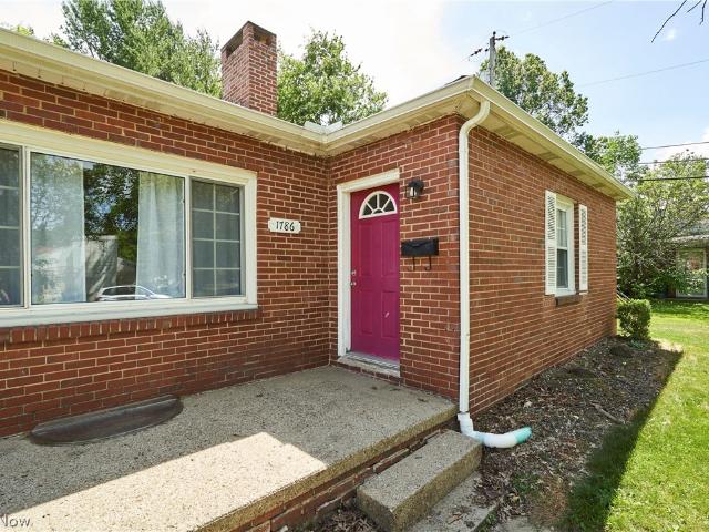 House for sale in Summit, Ohio