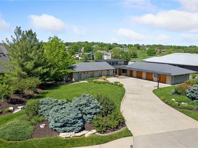 House for sale in West Des Moines, Iowa