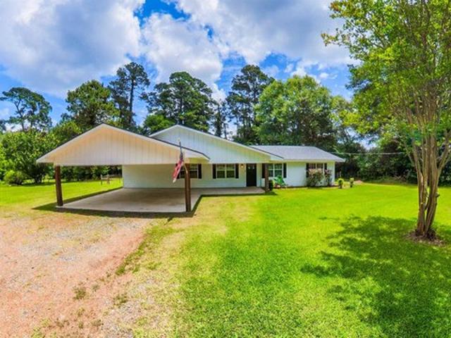 House for sale in Harrison, Texas