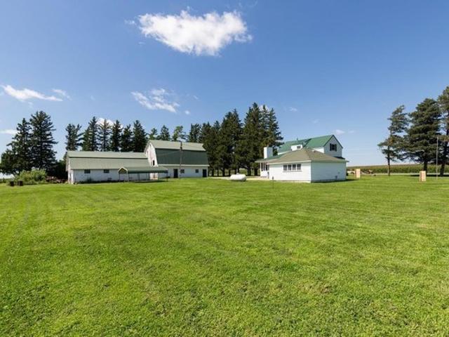 House for sale in Aplington, Iowa