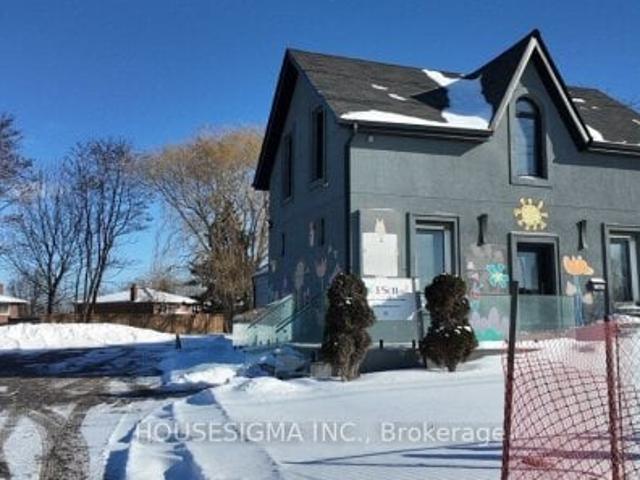 Office for rent in York, Ontario