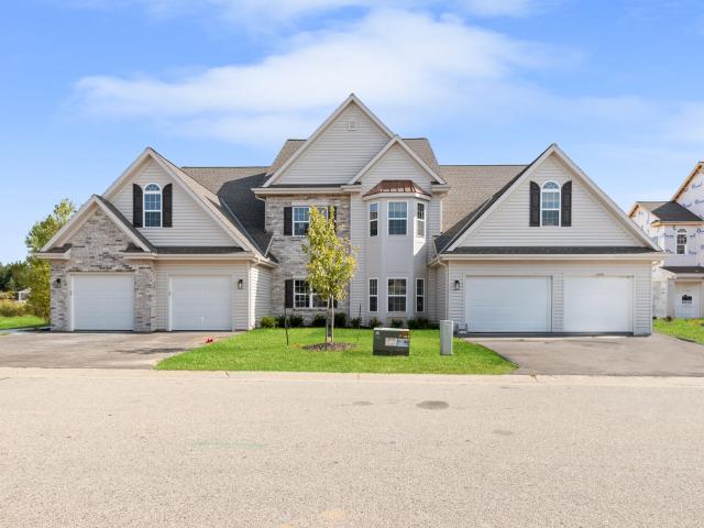 Condo for sale in Slinger, Wisconsin