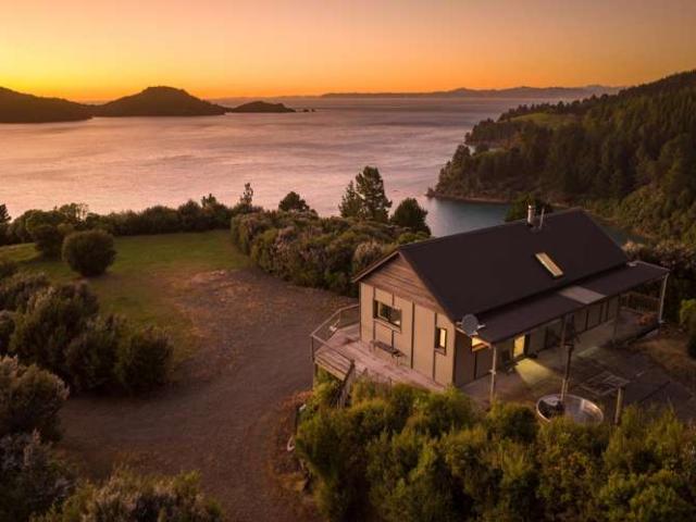 House for sale in Marlborough