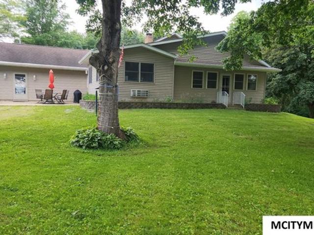 House for sale in New Hampton, Iowa