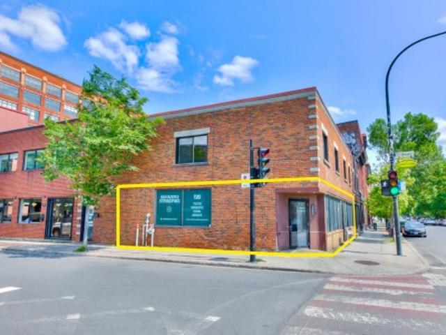 Commercial for rent in St. Leonard's, Quebec
