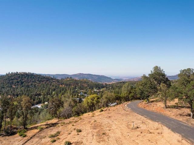 Land for sale in Groveland, California