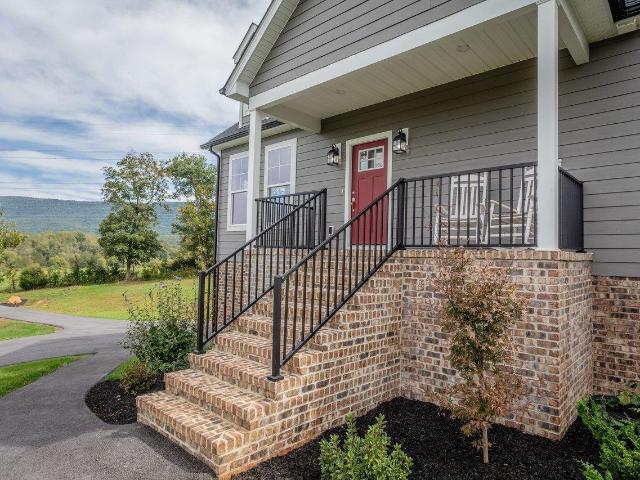 House for sale in Broadway, Rockingham County