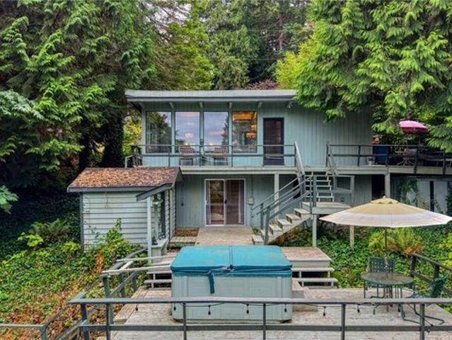 House for sale in Point Roberts, Washington