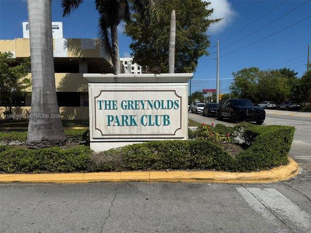 Condo for sale in North Miami Beach, Florida