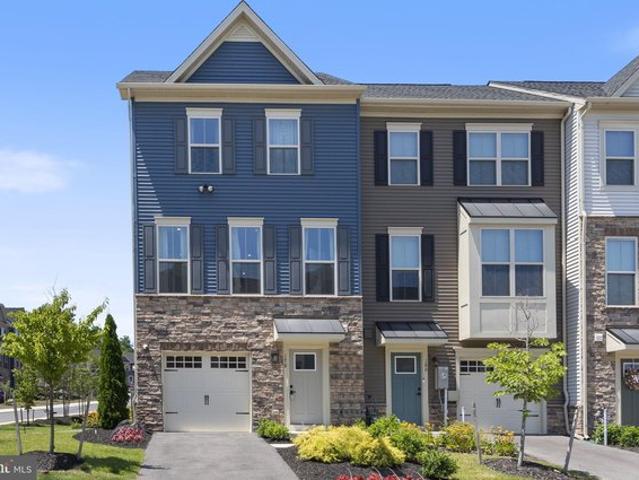 Townhouse for sale in Gibsonton, Maryland