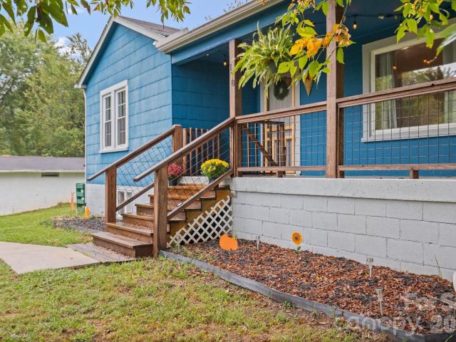 House for sale in Clyde, Haywood County