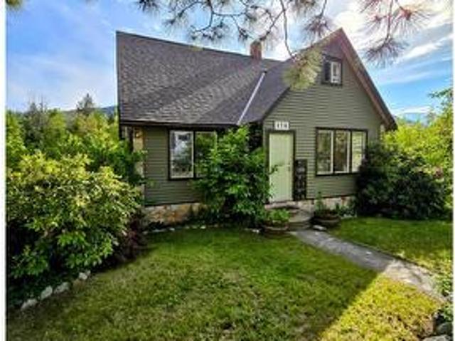 House for sale in Castlegar, British Columbia