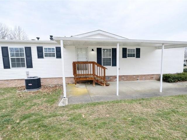 House for sale in Navarre, Ohio