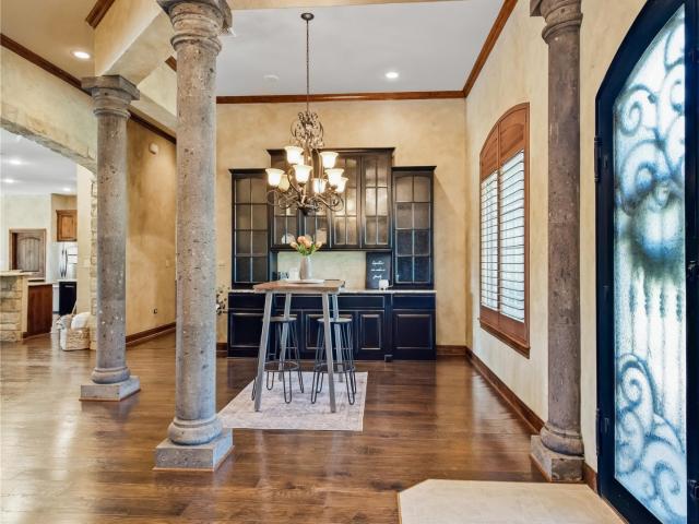 House for sale in Yoakum, Lavaca County